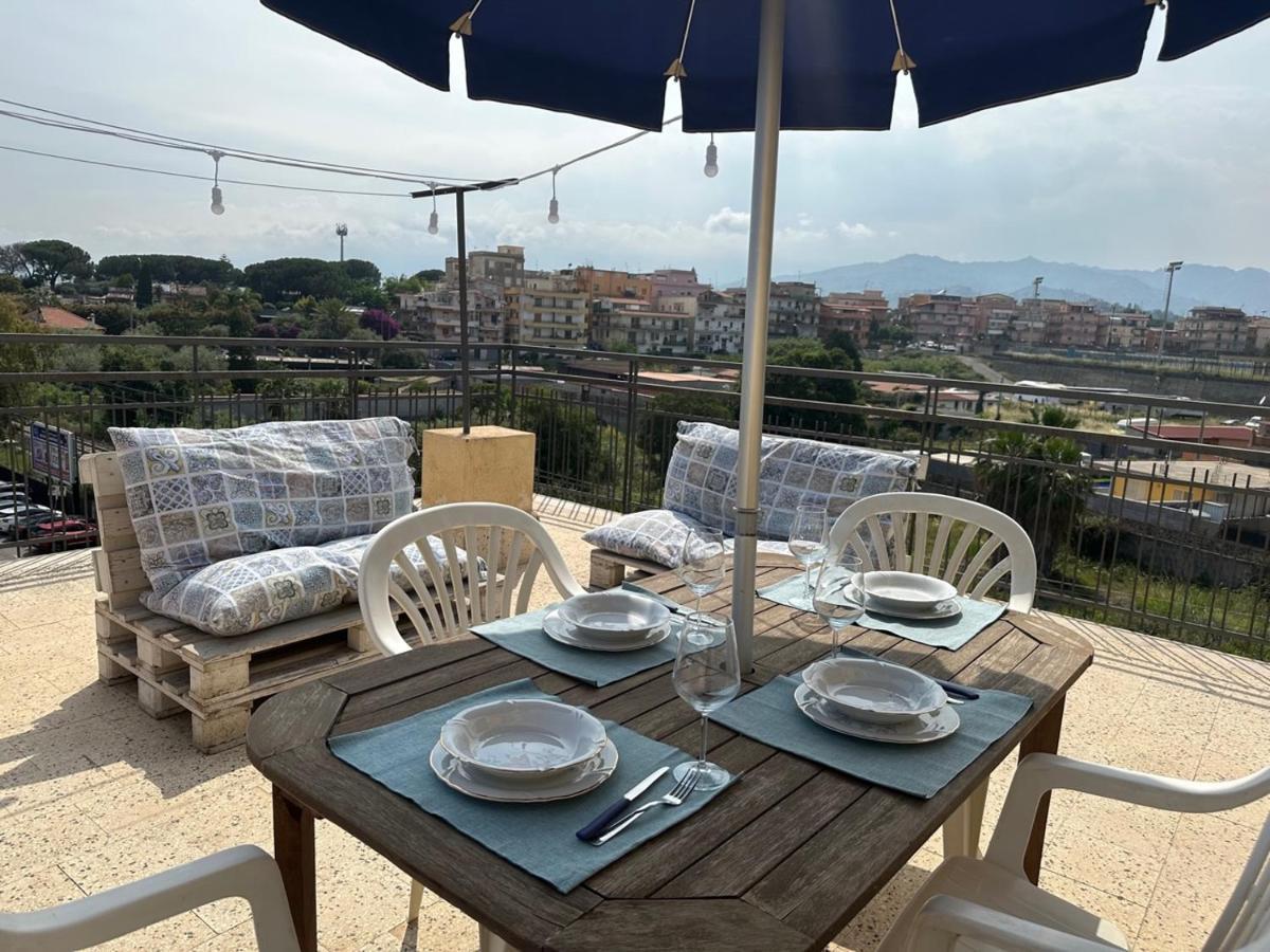 Attico Di Giggia Apartment Giardini Naxos Exterior photo